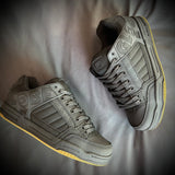 Tenis Globe Tilt Dark Shadow Phantom